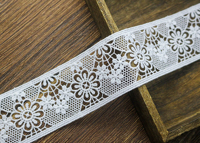 Water Soluble Poly Milk Embroidered Floral Lace Ribbon Trim Customized