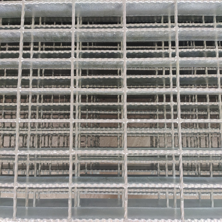 Modular Customizable Serrated Carbon Steel Bar Grating Easy Installation