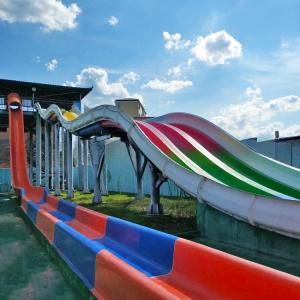 Wholesale Large Amusement Speed Water Slides Water Park Slide For Adult Anti Static from china suppliers