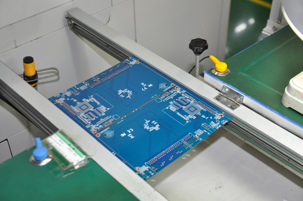 Customize-friendly SBCs Banana Pi M2 plus 1Ghz ARM7,1GB DDR3 ,8G eMMC flash is better than
