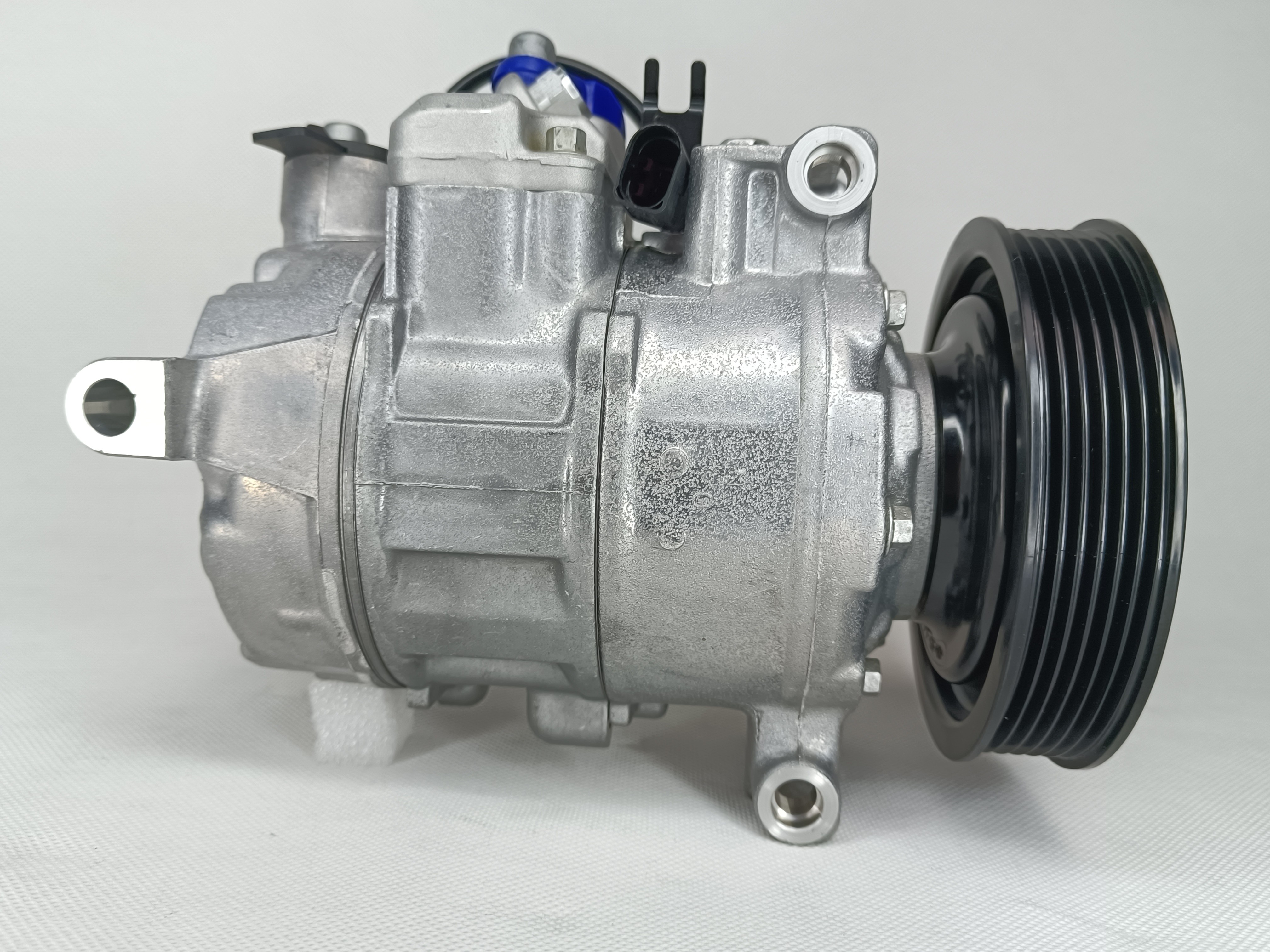R134A Car AC Compressor Replacement For Audi C7 2.5 L4G0260805A 6SEU14C
