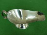 stainless steel sauce boat & resulant