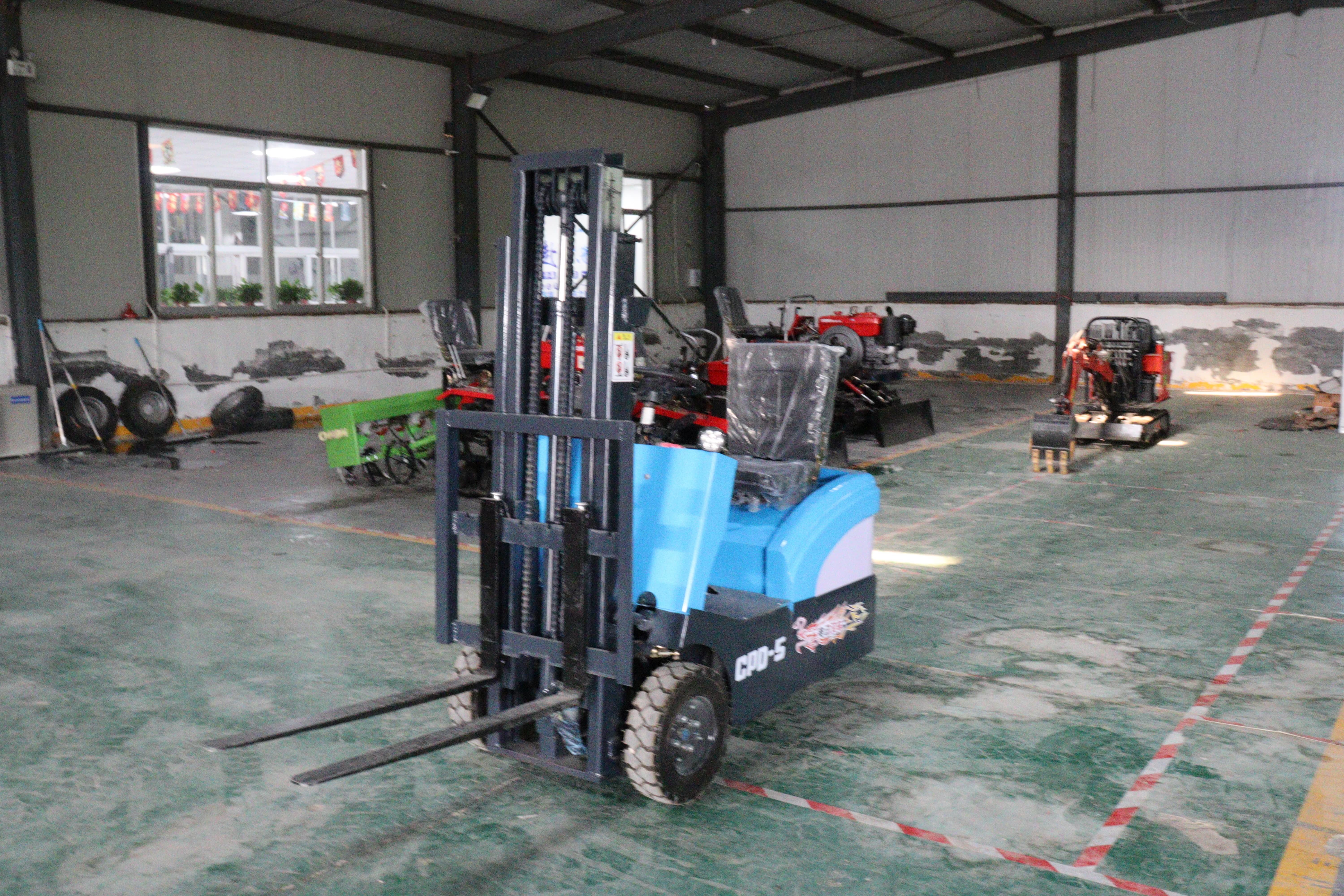 600ah Onboard Charger 6m electric outdoor forklift Solid Tire Electric Forklift 1.2m Fork Length