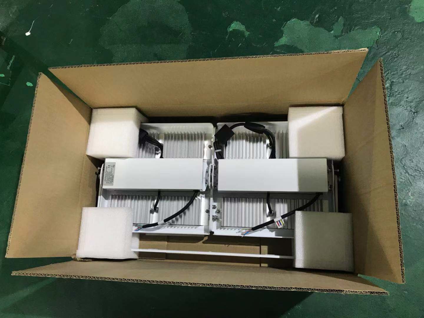 Metal Halide Led Replacement 1000W LED Stadium Light Modular Led Flood Light 160000lm