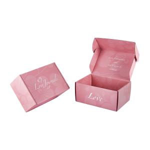 Wholesale Pink Personalized Shipping Boxes Garment Shipping Box Lightweight from china suppliers