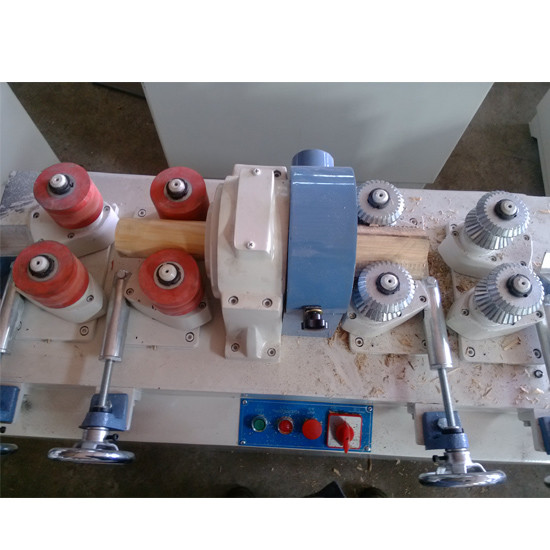 Round wooden sticks making machine wood lathe for wooden bar working diameter range 20-50mm