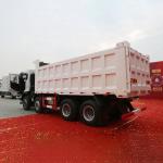 420hp 8x4 12 Wheeler Used Tipper Trucks with 300-400L Fuel Tank Capacity in Howo