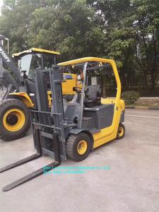 Wholesale XCMG FD30T 3 Ton Diesel Forklift Less Vibration Fork Size 1070×125×45mm from china suppliers