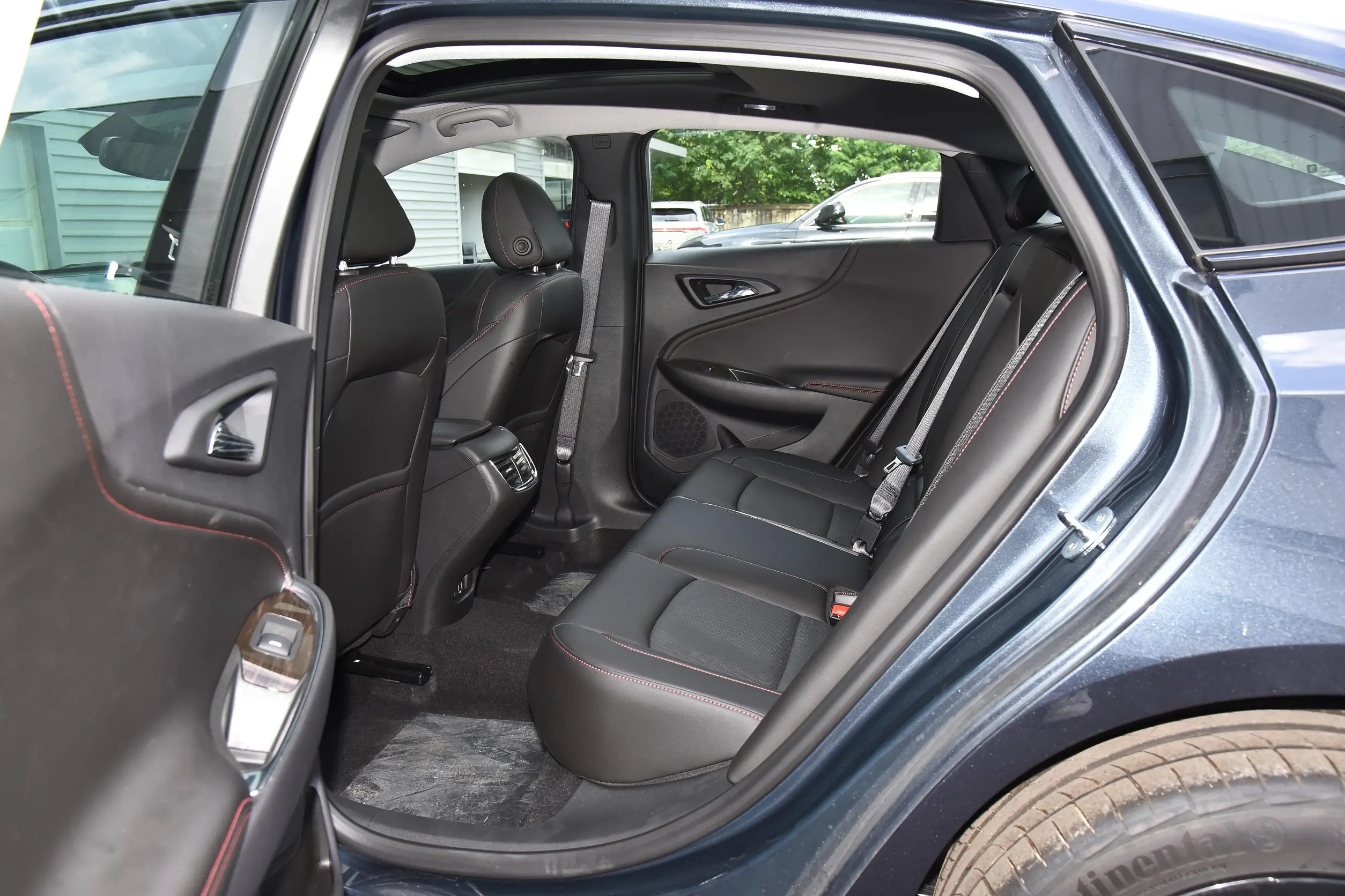 Wholesale Chevrolet Malibu Xl 2023 1.5T 2.0T 9AT 2wd Cheap Petrol Sedan Car Best Gasoline Car Chevrolet New Cars