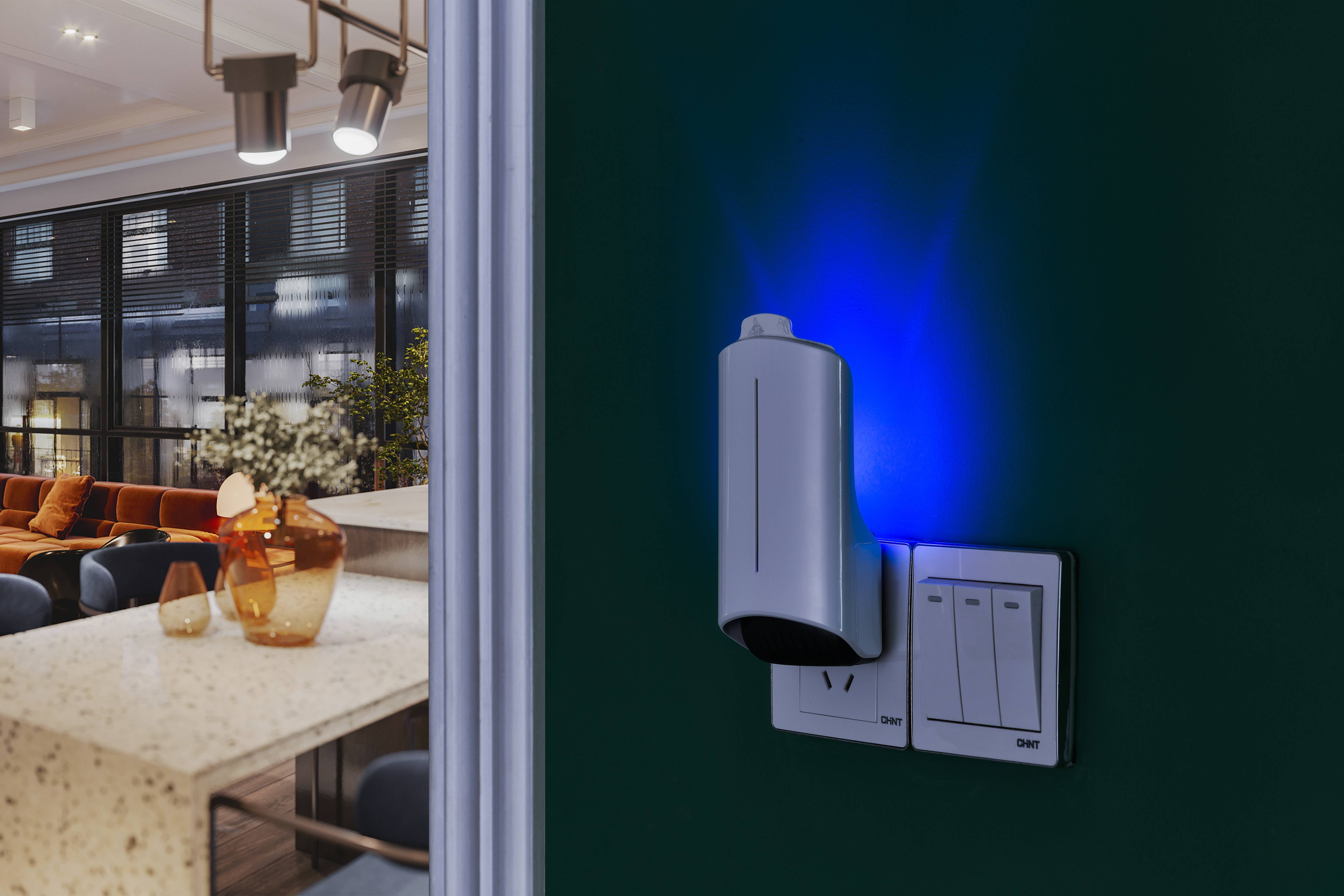 Plug-in Sticky Glue Pad Mosquito Lamp Coverage 20-30m2 60 Pieces and Low Maintenance