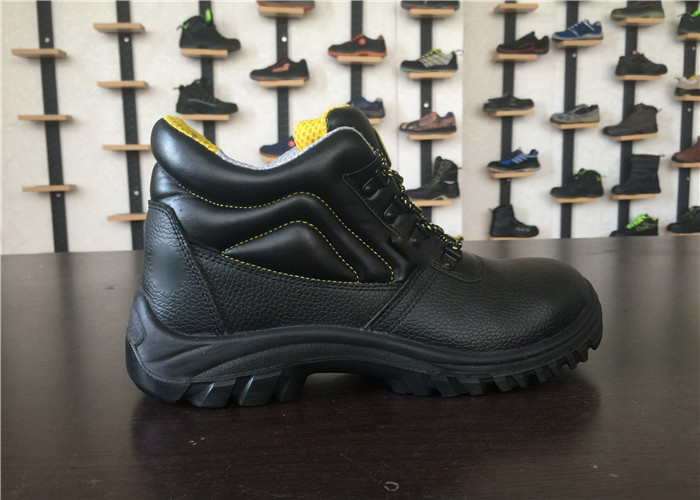 Steel Toe Puncture Resistant Work Boots , 1100 Newtons Basic Requirement For Hiking