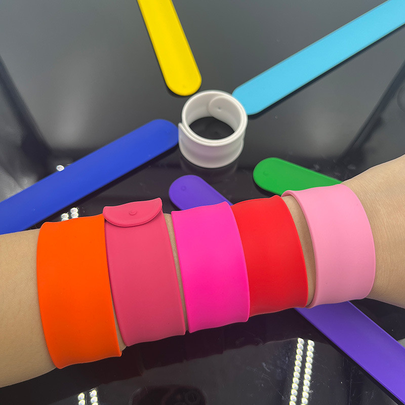 Customized Silicone Slap Wristbands For Advertising Personalized Silicone Bracelet Promoting Business Event Wristband