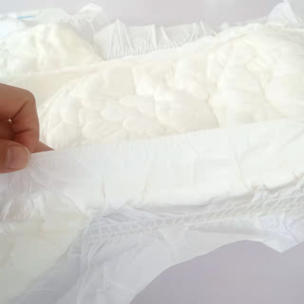 3-D Leak Prevention Adult Diaper for Incontinence ISO9001/ISO4001/ISO45001/CE Certified