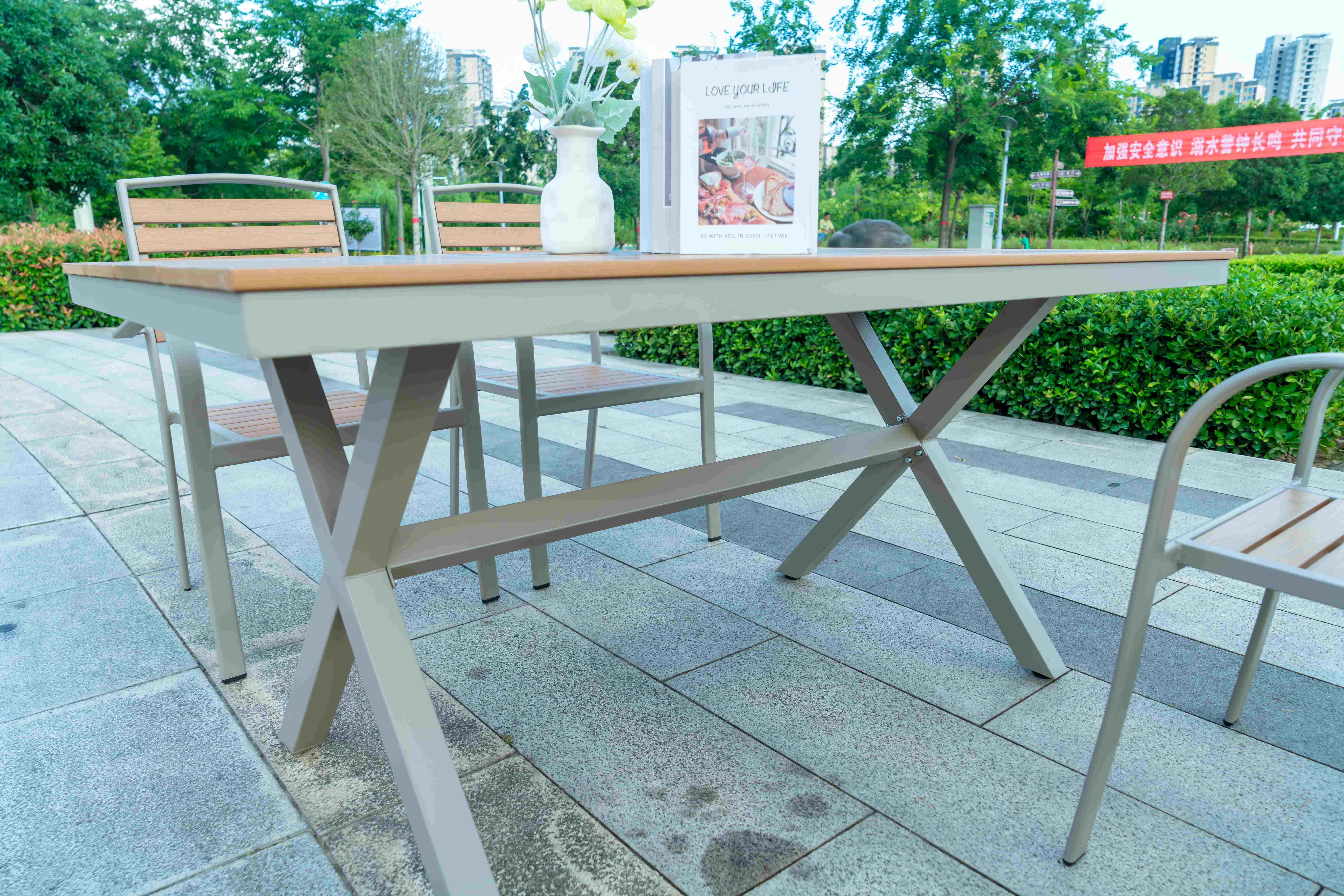 Outdoor Poly Wooden Dining Table And Chairs Plastic Wood Patio Table And Chair Set 5 Pieces Set