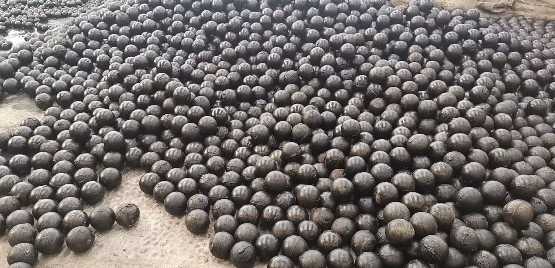 Cast Iron 80MM Grinding Media Ball For Power Station
