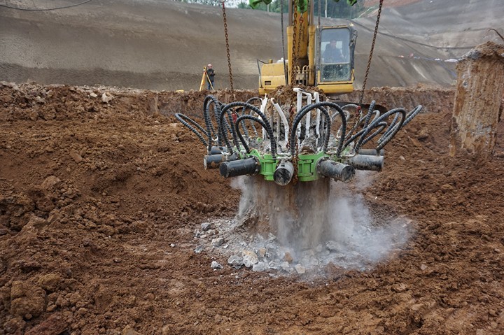 Hydraulic Concrete Pile Cropper Pile Breaker For Excavator Attachment