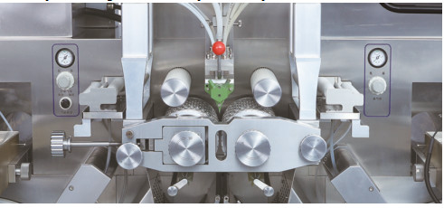 Small Middle Big Soft Gel Capsule Making Machine For Medicine Healthcare Chewable Products Cosmetics