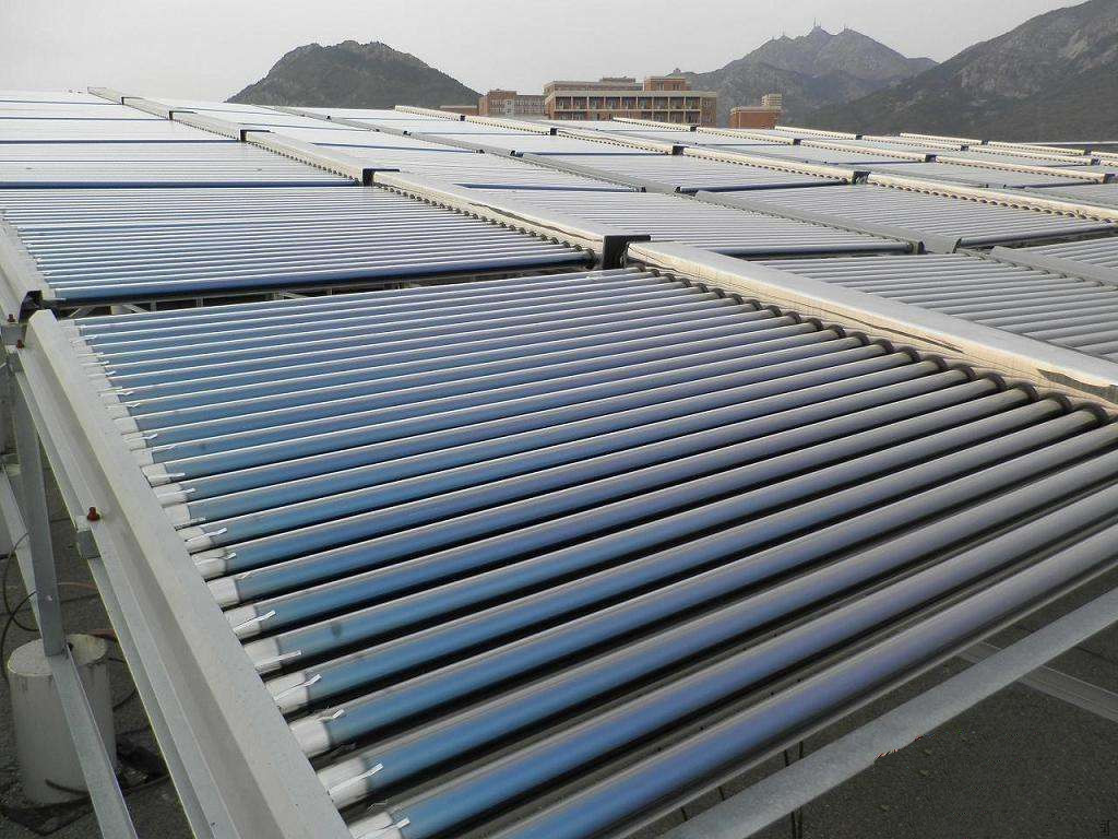Convenient Heat Pipe Evacuated Tube Solar Collectors Simple Installation