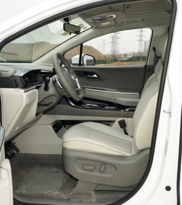 Hyundai custo 2021 380TGDi Luxury version Gasoline DLX 5 Door 7 seats MPV