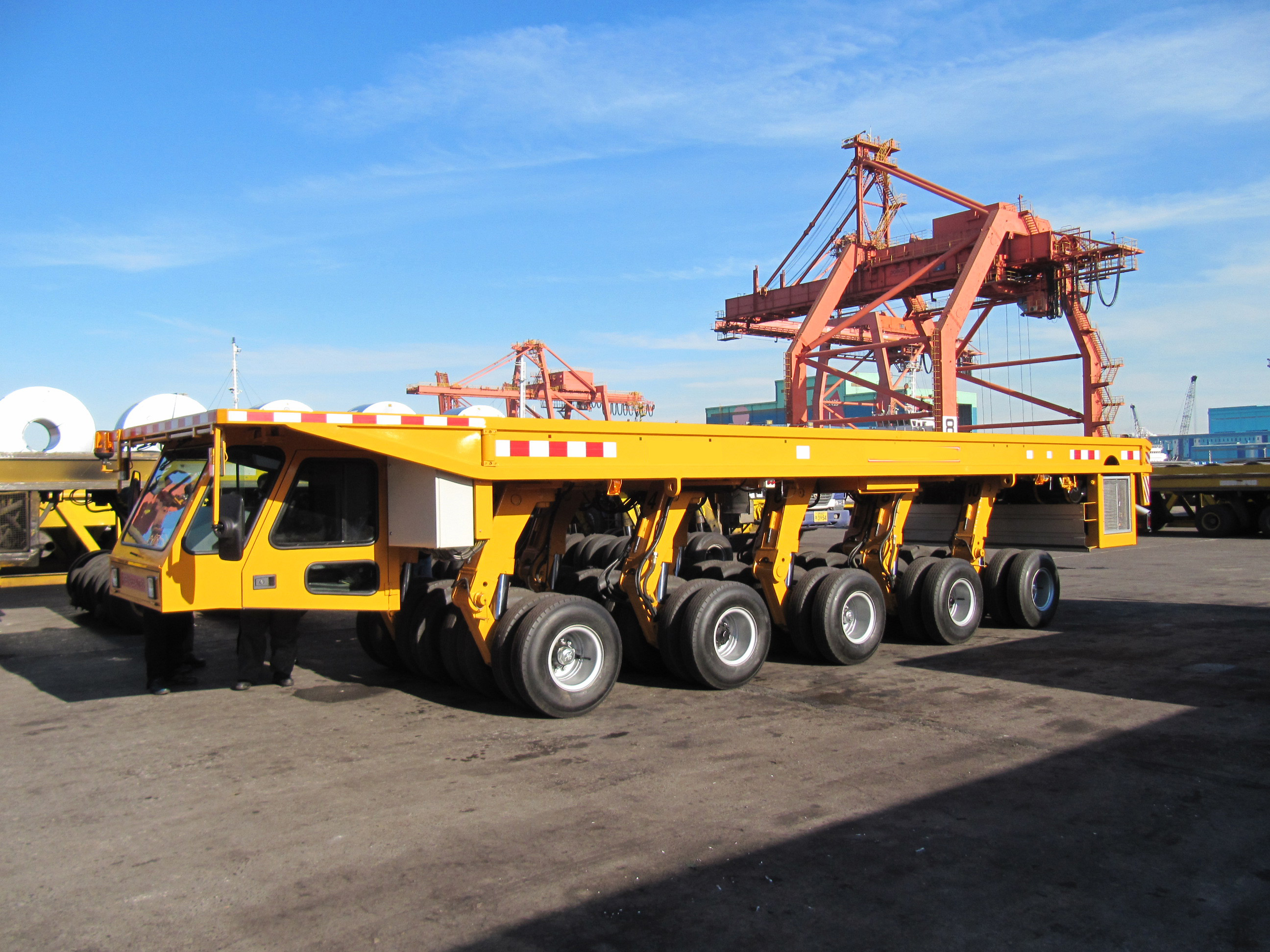 500ton Modular Trailer by Liangshan Juyuan The Ultimate Solution for Tanker Transport