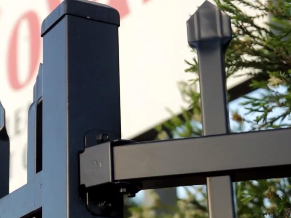 Security Fencing Spear Top - 1800 x 2400 Black Panel