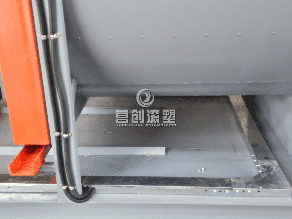 Shuttle Rotomolding Machine Electric With 400C Max Temp And Energy Saving