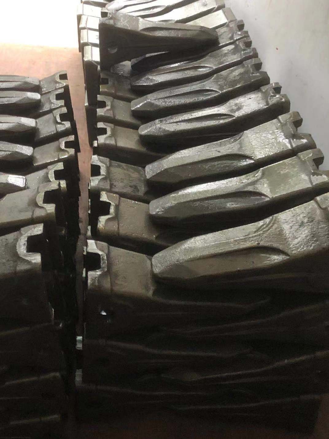 Metal Material Excavator Bucket Teeth 1.8KG For Komatsu Digger Bucket