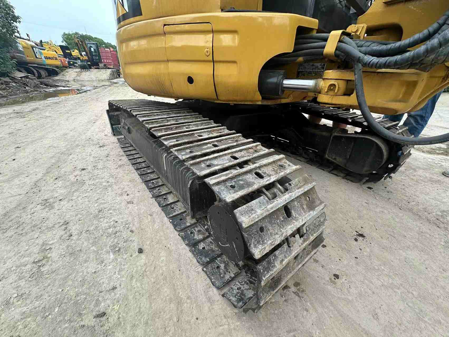 Cat 303C Excavator Tracck