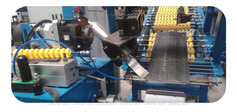 Rubber Ultrasonic Cutting Machine / Device With 60mm Blade Width Titanium Material