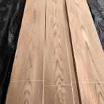 Factory Natural Red Oak Wood Veneer Mountain/Straight Grain 0.45mm Veneer Wood