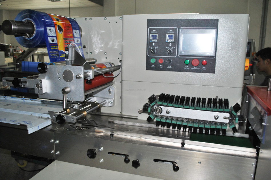 Garbage Plastic Bag Pillow Packaging Machine Automatic Packer 2.5KW