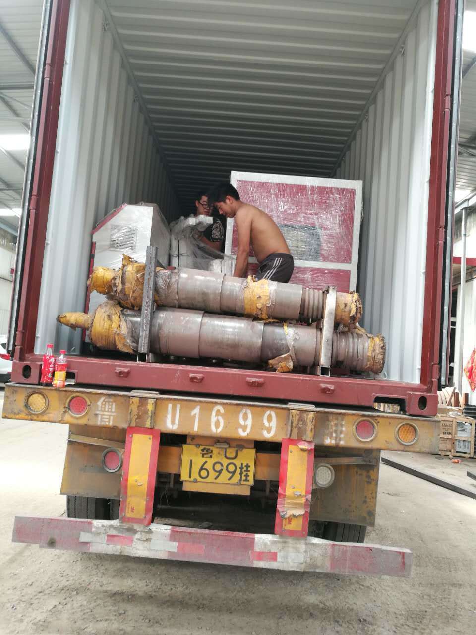 Plastic HDPE Carbon Spiral Corrugated Pipe Production Line / PE Spiral Reinforced Pipe Extruder Machine