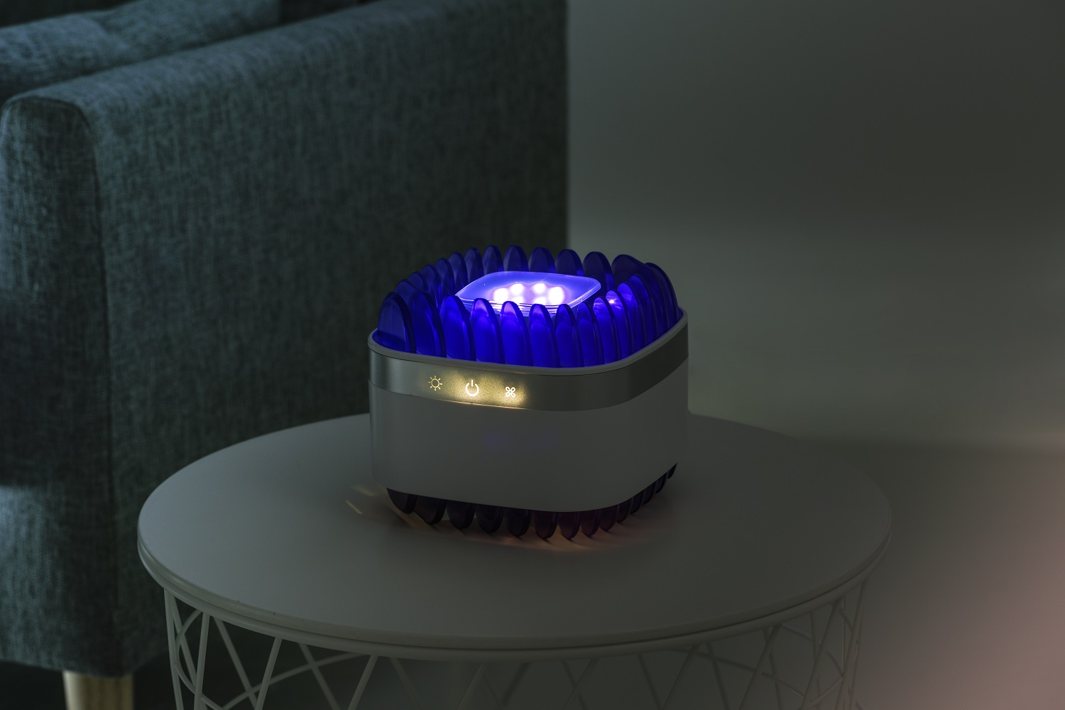 20-50 Square Meters Applicable Area Airflow Mosquito Killer with Suction Fan and USB Powered