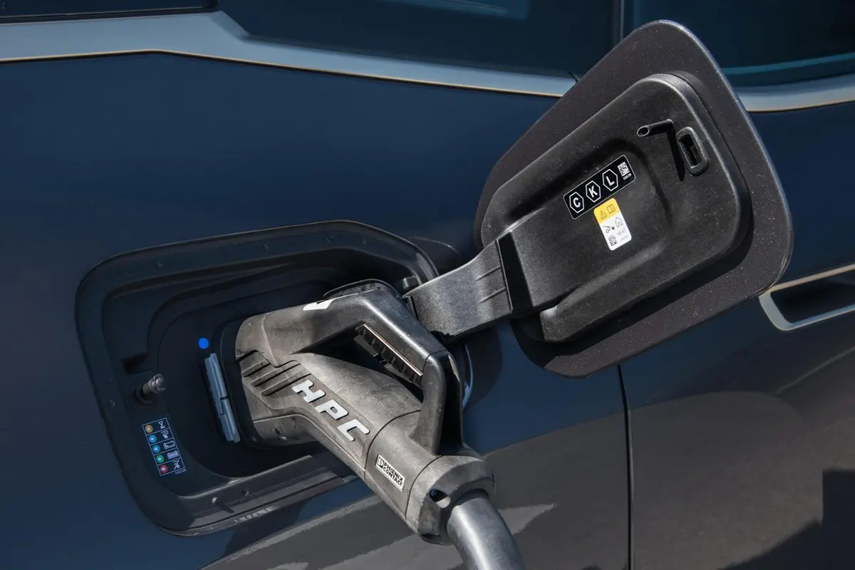 2023 BMW Ix M60 Xdrive40 Xdrive50 Electric Luxury SUV Has A Range Of 665km