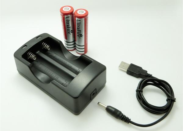 Input 5 V Output 4.2 V Battery Charger For 2 X 18650 Li Ion Battery With USB