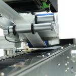 Accurate No Bubble Ampoule Vial Labeling Machine Tube Label Printer Sticker
