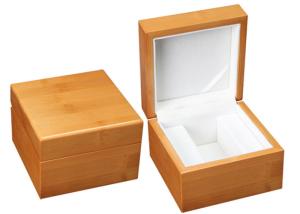 Wholesale Single Solid Wooden Watch Box Handmade Recyclable High - Grade For Gift Packaing from china suppliers