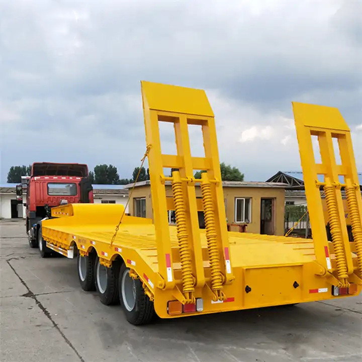 High Quality Lowbed Trailer Transport Heavy Machine Low Bed Truck Semi Trailer With Mechanical Ladder