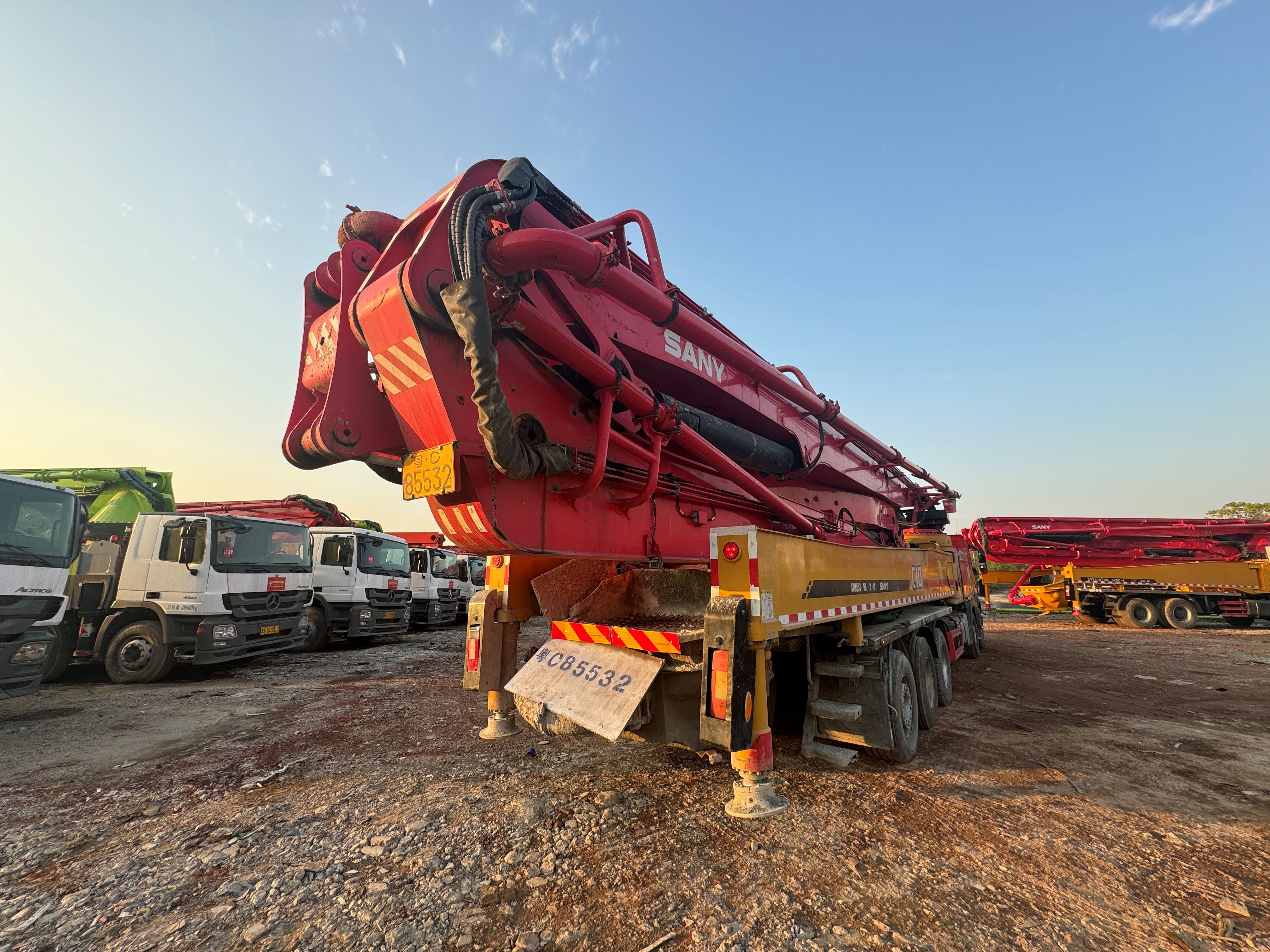Concrete Pump Truck 67 M Installed Volvo Chassis Customized To Lengthen The Pump Pipe
