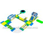 0.9mm PVC Tarpaulin Outdoor Inflatable Water Parks , Floating Obstacle Course