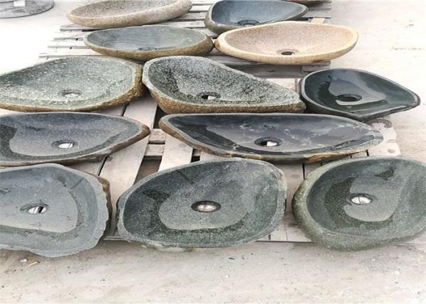 Outdoor Natural Stone Sink Changeable Green Pebble Stone Material Customized