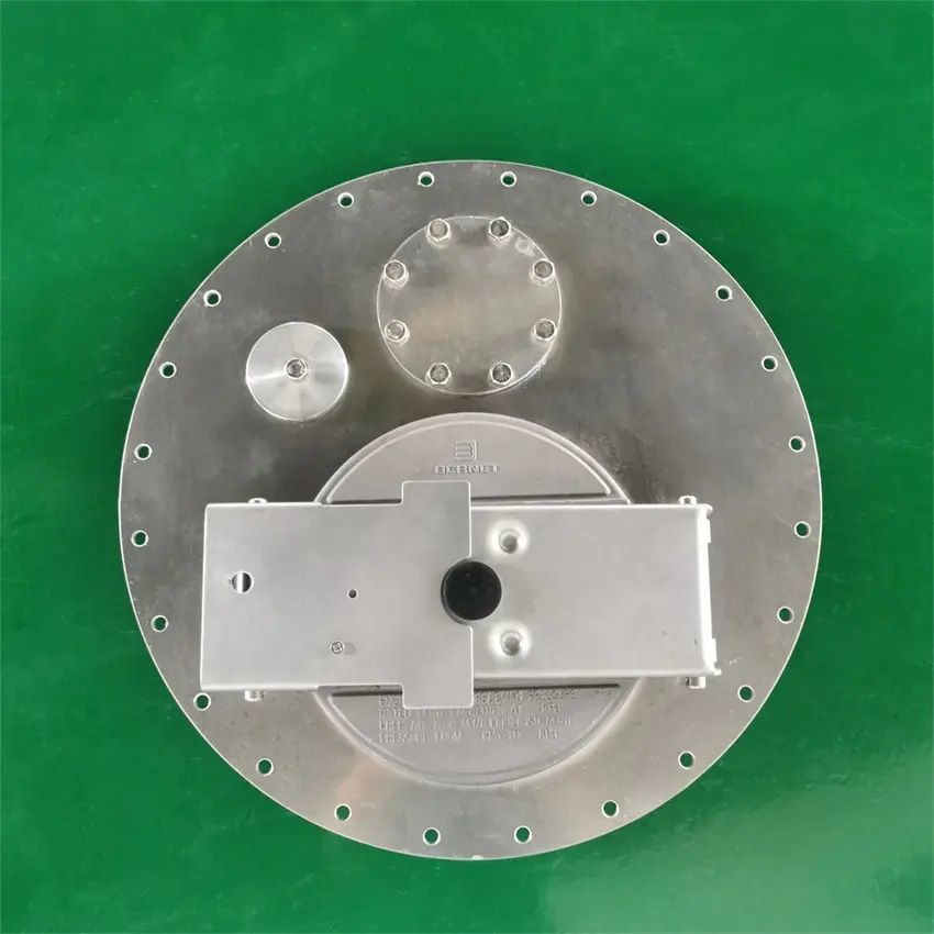 Good Brand Bernet Aluminum Alloy MC560AP Manhole Cover High pressure and high temperature Resistant Top Cover for Tanker