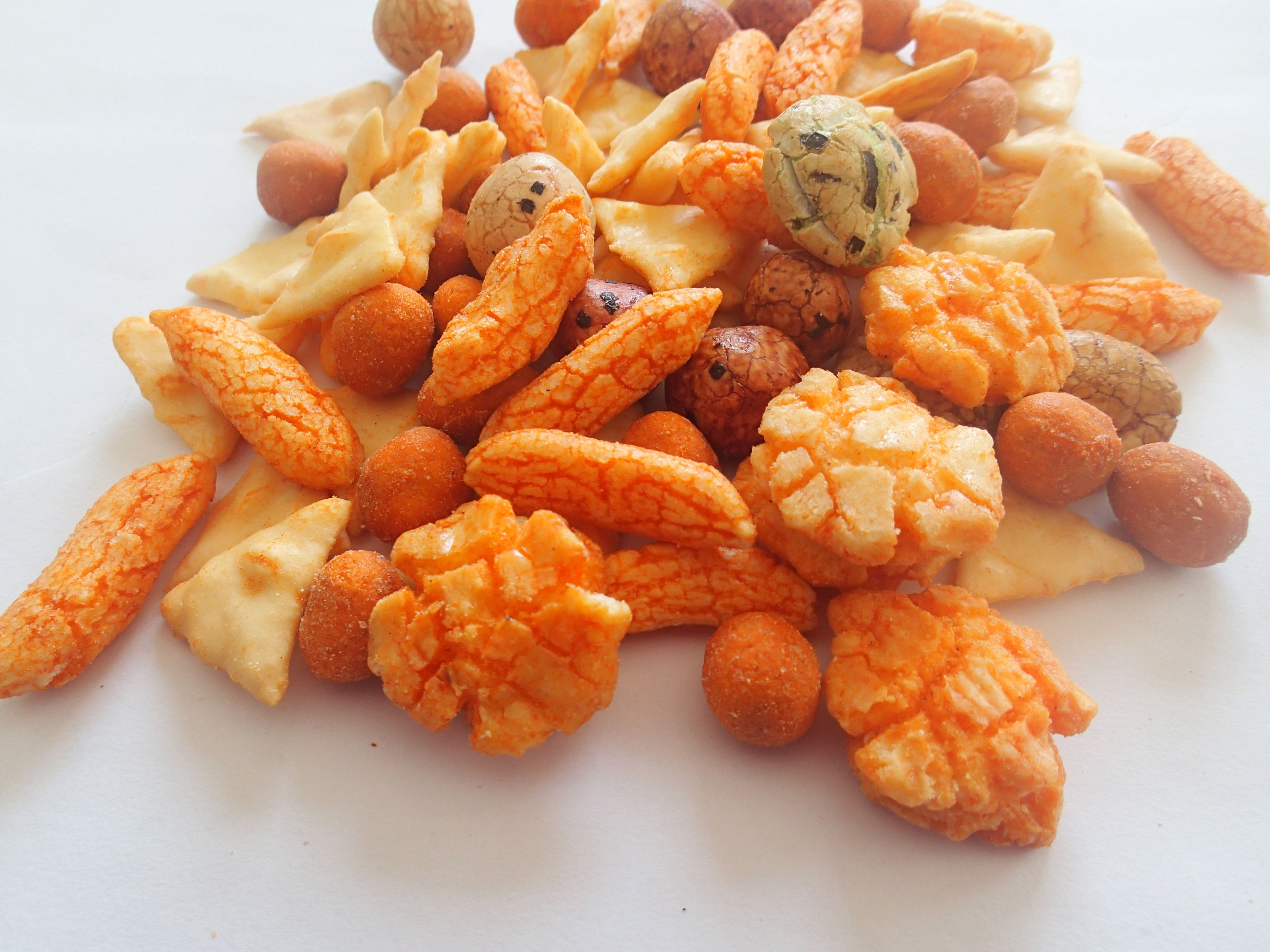 Hot Sale Rice Cracker with Coated Peanut Japanese Grain Snacks Mixed Senbei Rice Crackers