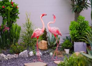 Wholesale Creative Metal Pink Flamingo Garden Ornament Outdoor Flamingo Yard Art Metal from china suppliers