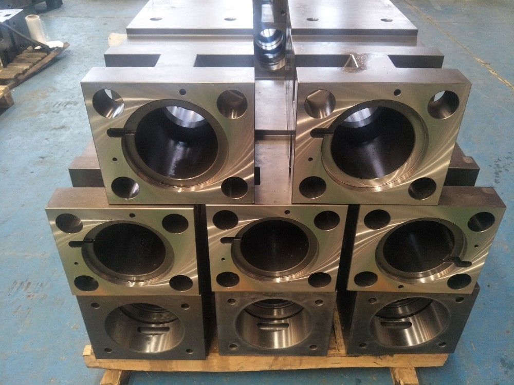 HB20G Front Head For Hydraulic Rock Stone Breaker Hammer Breakers Heavy Duty Construction