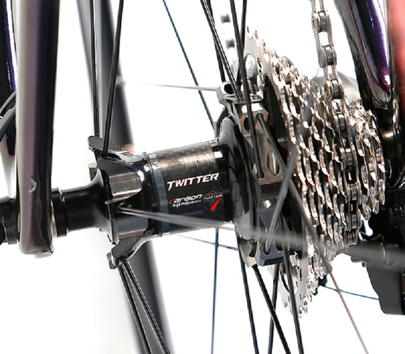 EU Standard Carbon Frame Road Bike 8.2kg Full Groupset Sealed Bearings