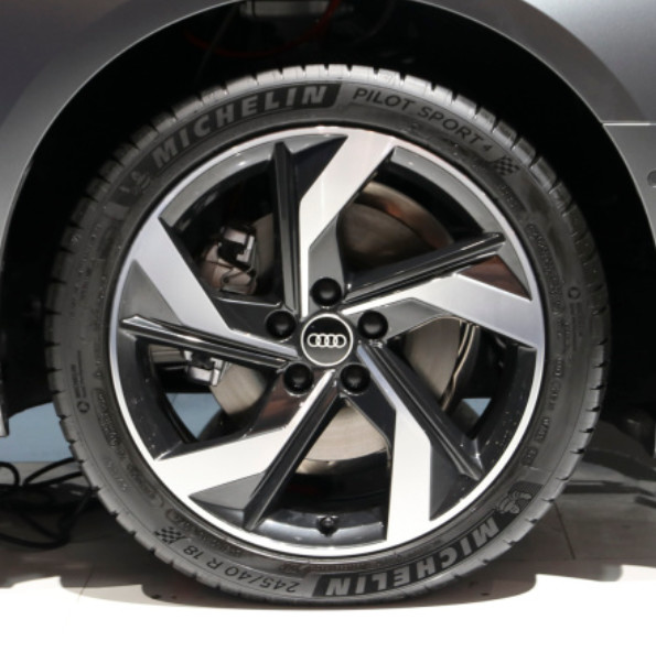 AUDI A4L 2023 year 40 TFSI Haohua Donggan version 4 Door 5 seats saloon