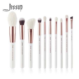 Wholesale Portable Fluffy Wood Handle Makeup Brushes Eco friendly soft Firm Hair from china suppliers