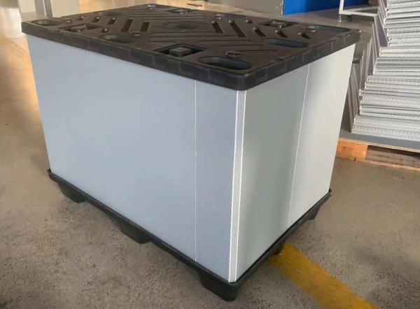 555 X 415MM Plastic Turnover Box PP Sleeve Pallet Container Honeycomb Sheet