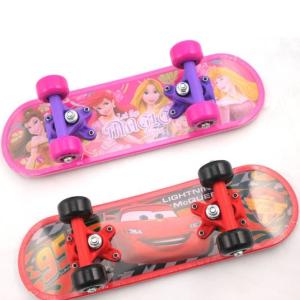 Wholesale Cheap 17inch kids and toddler skateboard wholesale with metal truck plastic deck from china suppliers